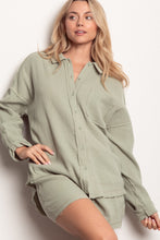 Load image into Gallery viewer, VERY J Texture Button Up Shirt and Shorts Set