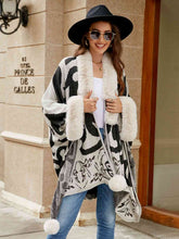 Load image into Gallery viewer, Faux Fur Trim Poncho