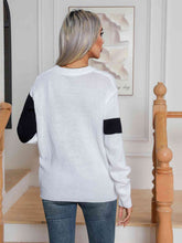 Load image into Gallery viewer, Color Block Cable-Knit Round Neck Sweater