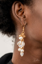 Load image into Gallery viewer, PAPARAZZI | 2021 ZI COLLECTION | Sentimental | WHITE + GOLD CLUSTER