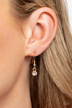 Load image into Gallery viewer, PAPARAZZI | Sparkly Suitor - Gold NECKLACE