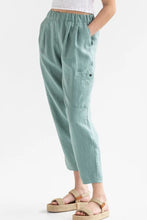 Load image into Gallery viewer, Pocketed Elastic Waist Pants

