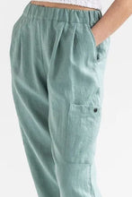 Load image into Gallery viewer, Pocketed Elastic Waist Pants
