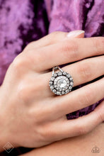 Load image into Gallery viewer, PAPARAZZI | Twinkling Trance | Ring | Fiercely Fifth Avenue | January 2023
